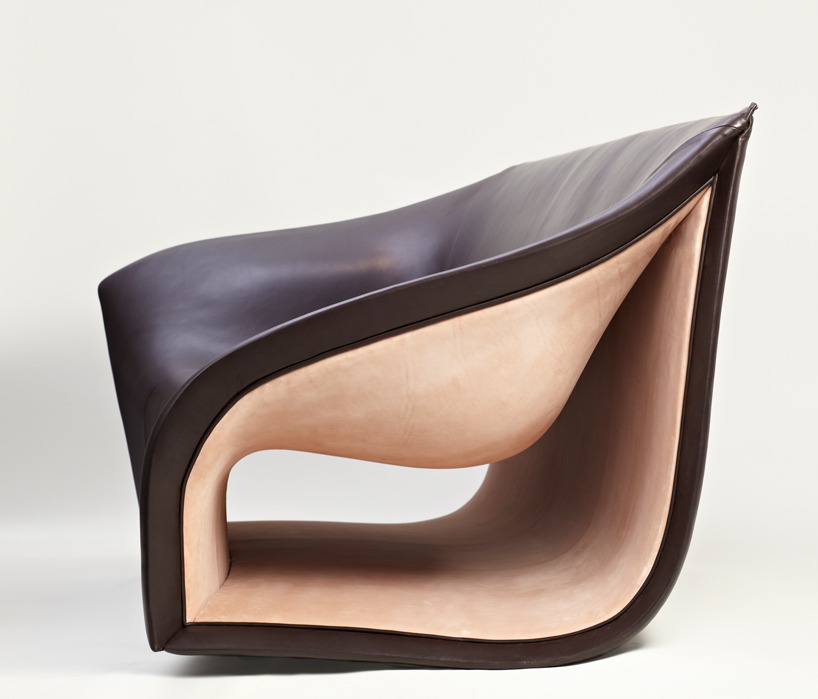 Inspired by the Movement of the Waves: Split Leather Sofa&Chairs | Posted by CJWHO.com